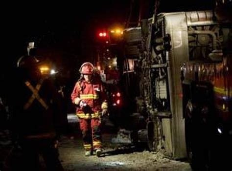 Quebec Bus Crash Kills Injures Cbc News