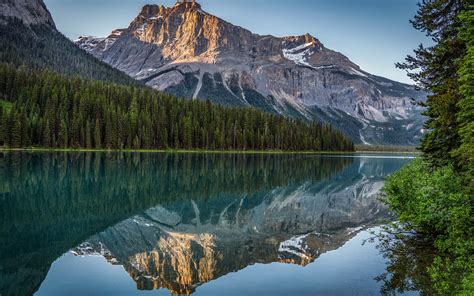 Download Wallpapers Emerald Lake Morning Sunrise Canadian Rocky