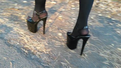Lady L Walking With 20cm Extreme High Heels Free Porn 48