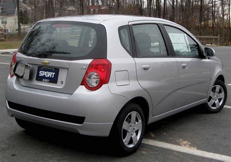 2009 aveo — well, the car is little and its easy to drive and maneuver around in tight spaces. 2010 Chevrolet Aveo LS - Sedan 1.6L Manual