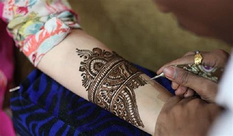 How To Apply Henna Mehndi Designs Step By Step Tutori