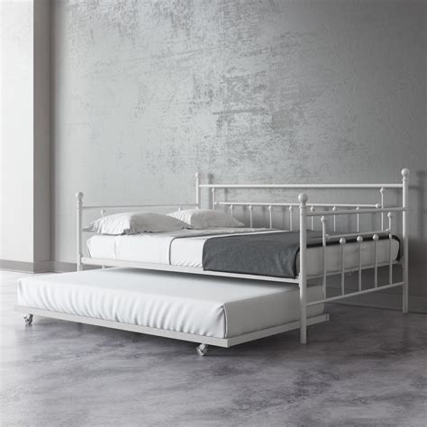 Despite our best efforts, we didn't find many weaknesses here. DHP Manila Metal Daybed and Trundle, Queen/Full Size ...
