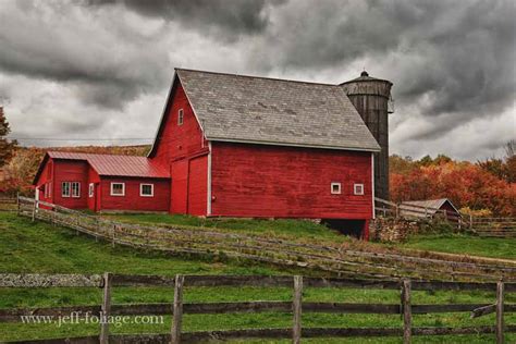 A vermont wedding barn located in jericho, vt! North East Kingdom fall festivals - New England fall foliage