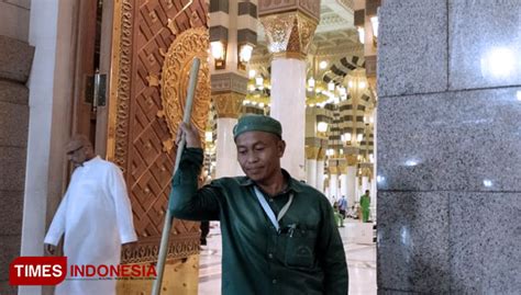 Haji Wawa Asal Indonesia Jadi Marbot Masjid Nabawi Cari Berkah Di