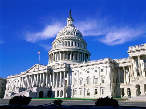 Washington dc capitol building (stock footage). Tourism Info: The top 7 US landmarks - ClickTravelTips