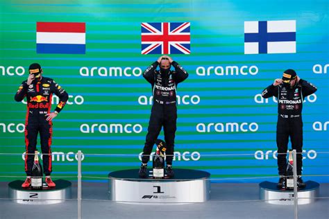 Derrière le néerlandais, on retrouve lewis hamilton (mercedes) et charles leclerc (ferrari). F1 - GP d'Espagne : Lewis Hamilton retrouve la victoire ...