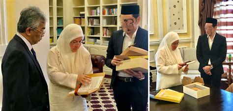 Saya order 2 buah buku baru karya teme abdullah yang dijual dengan harga kombo dan termasuk postage harganya rm 63.00. Teme Abdullah: Siapa Teme Abdullah?