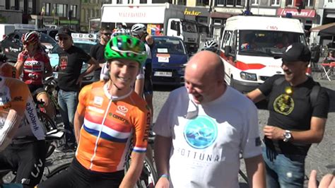 Explore tweets of annemiek van vleuten @avvleuten on twitter. Annemiek van Vleuten is helemaal terug - YouTube