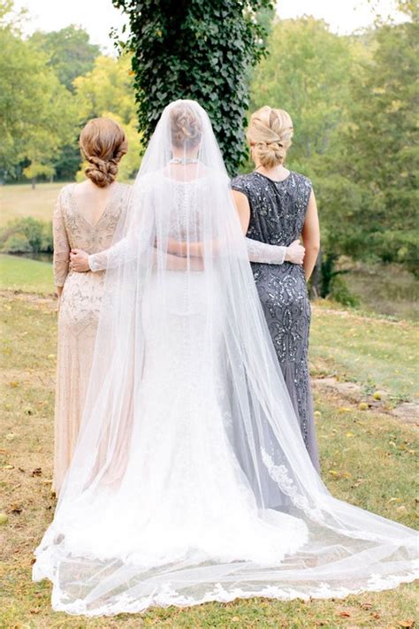 Gift sister wedding photo ideas. 50 Family Wedding Photo Ideas & Poses {Bridal Must Do ...