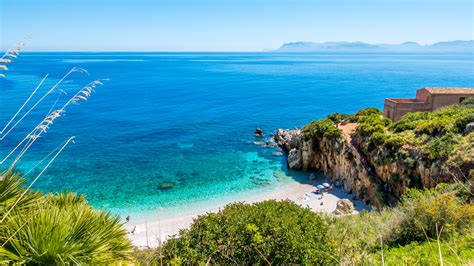 That you have taken a negative molecular or antigen swab test in the 48 hours prior to entering italy. Corona Schnelltests bei Urlaub auf Sizilien