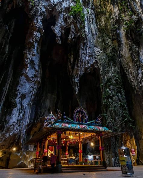 Kuala Lumpur Batu Caves Et Voilà Nous étions Dans Lantre De La