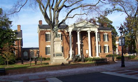 Home of the monticello wine trail, charlottesville, virginia attracts thousands of food and wine lovers every year. Charlottesville, Virginia - Wikiwand