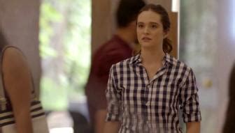 Rafael se emociona quando alexia/josimara reproduz o áudio gravado por kyra. Novela Salve-se Quem Puder Resumo: Luna/Fiona acode Téo ...