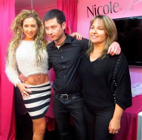 Check spelling or type a new query. Hermano de Nicole Moreno se refiere a su estado de salud
