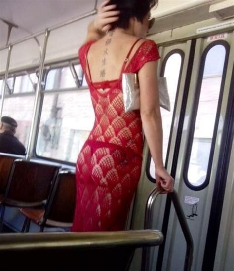 Задрали Платье В Автобусе — Platya