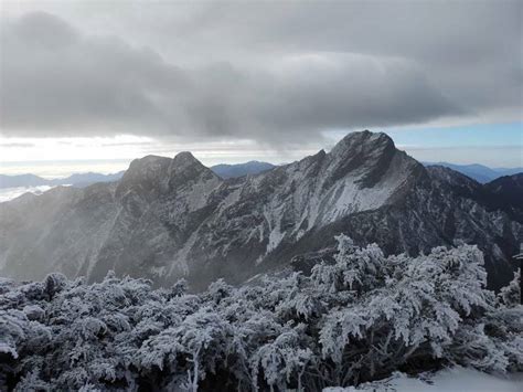 玉山銀白雪景美呆 無雪地裝備勿貿然登頂 生活 自由時報電子報