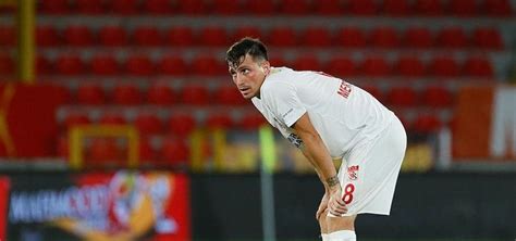 Add the latest transfer rumour here. Mert Hakan Yandaş'tan Fenerbahçe açıklaması! - Aspor