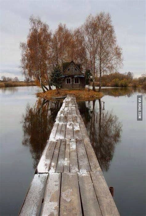 Abandoned Lake House Rpics