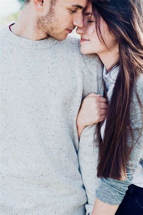 23 Creative And Romantic Couple Photo Ideas
