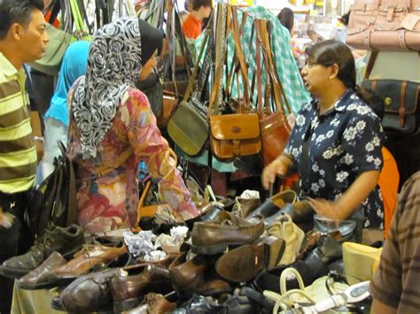Sundays, april 11th thru october 31st, 2021. Mark McGinley's Fulbright in Malaysia: Amcorp Mall Flea ...