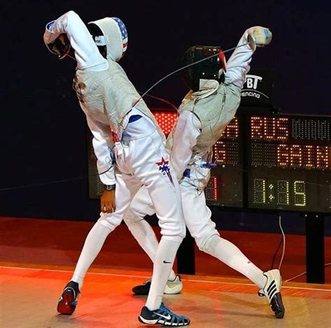 亞洲劍擊學院(香港) 《asian fencing college (hong kong), 簡稱：afc(hk)》於2018年由亞洲劍擊學院改名而成。 本學院由世界一流的劍擊運動員及資深教練组成；憑藉精湛的劍擊技術和豐富的教學經驗，積極推廣劍. 欣賞擊劍比賽其實很簡單 - 每日頭條