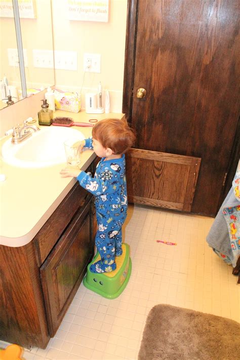 Wall mounted or on a counter, these soccer ball sinks by meridiana are perfect for sporty kids. Montessori Home: Toddler's Bathroom