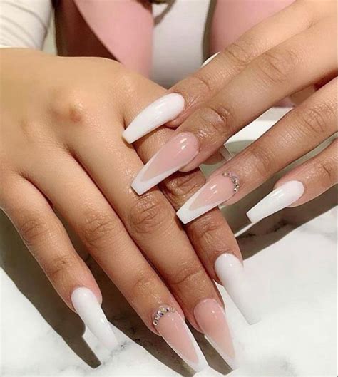 Pinterest♡simpforakira In 2020 Ombre Acrylic Nails White Acrylic