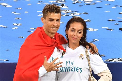 Cristiano Ronaldo Reveals Plans To Marry Girlfriend Georgina Rodriguez London Evening Standard