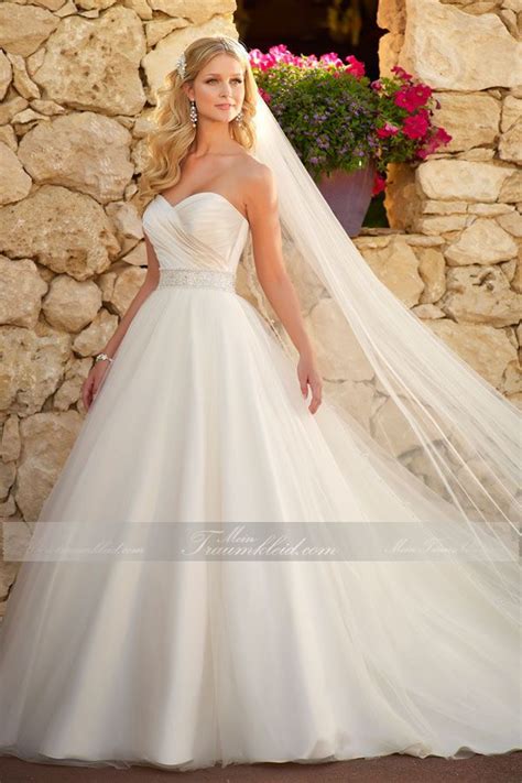 Sammlung von zankyou weddings schweiz. Trendiges Prinzessin Brautkleid mit Kapelle-Schleppe und ...