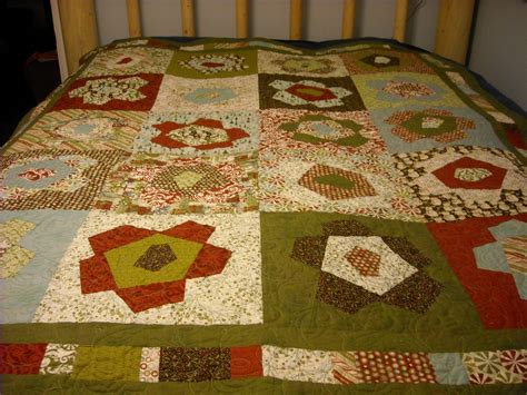 stir crazy quilts as promised pictures of the stunning buggy barn christmas quilt