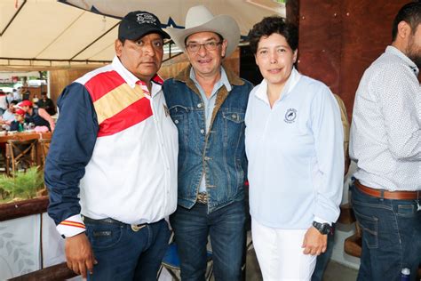 Javier vasquez was a main character and survivor of the initial zombie apocalypse in z nation, first encountered in the murphy. Demostración de Salto Ecuestre del Club Hípico Oaxaca ...