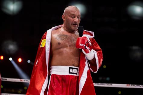 Marcin najman nie zrobił kariery w boksie, ani w mma, więc szuka szczęścia na marcin najman: Marcin Najman chciał bronić Jasnej Góry przed "agresorami ...
