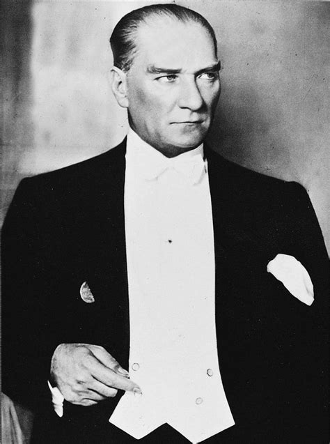 Kemal atatürk was a turkish field marshal, revolutionary statesman, author, and the founding father of the republic of turkey 80 years after his death, mustafa kemal ataturk remains a revered figure among the turkish people. Mustafa Kemal Atatürk - Wikipedia