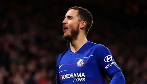 عندما ضم ريال مدريد إيدين هازارد الصيف قبل الماضي مقابل 120 مليون يورو من تشيلسي ظن الكثيرون أنه أخيراً في طريقه لتعويض كريستيانو رونالدو والفراغ الكبير الذي تركه. بالفيديو.. رد صادم من هازارد على جماهير تشيلسي