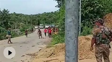 assam mizoram border clash 5 assam cops killed as clash on border with mizoram