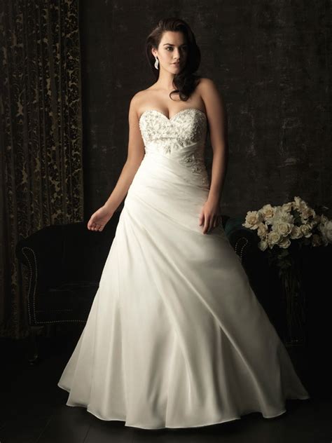 High quality and affordable wedding dresses are available at a number of places, with many under $500 or even $200. A line sweetheart sweep train corset back taffeta plus ...