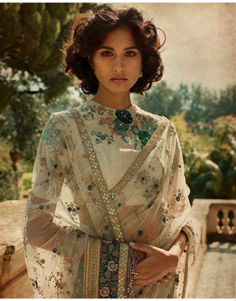 sabyasachi 2017 collection the udaipur story sabyasachi couture2017 theudaipurstory dress