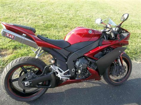 If you would like to get a quote on a new 2007 yamaha yzf r1 use our build your own tool, or compare this bike to other sport motorcycles.to view more specifications, visit our detailed specifications. 2007 Yamaha YZF-R1 Sportbike for sale on 2040motos