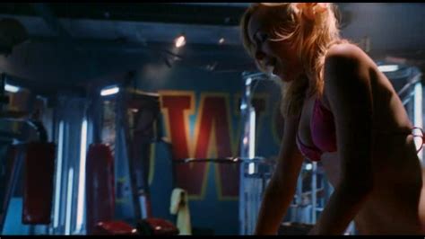 Naked Amanda Walsh In Smallville