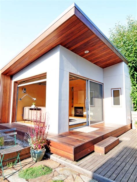 Modern Small House Front