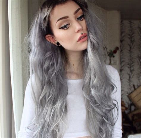 Silver hair without bleach at home naturally. @evelina.forsell Instagram. This silver hair with black ...