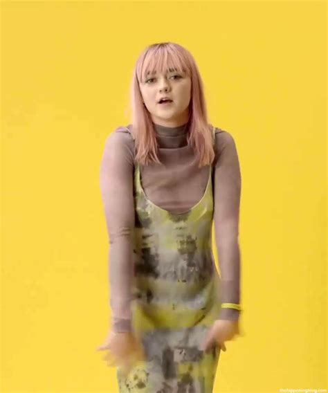 Maisie Williams Nip Slip Pics Gifs Video Fappeninghd