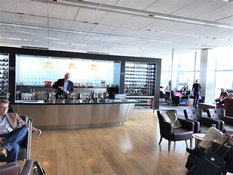 British Airways Heathrow Terminal 5 First Class lounge review - Turning