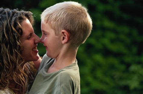 De naam ´angelman syndroom´ is ontstaan nadat dr. What is Angelman Syndrome? Signs and Symptoms | Shield ...