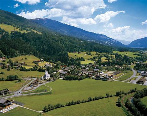 The villages in the municipality, apart from wald, are (further up the valley) hinterwaldberg, königsleiten, lahn, vorderkrimml, and vorderwaldberg. Der Ort Wald Königsleiten im Pinzgau - Ferienwohnungen ...