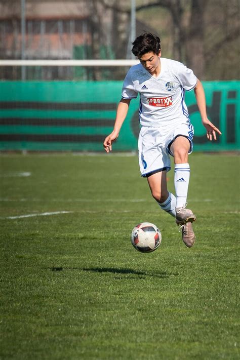 Sowie die abgebenden und aufnehmenden klubs gelistet. FCL U15 & U16 schlagen Aarau | REGIOfussball.ch