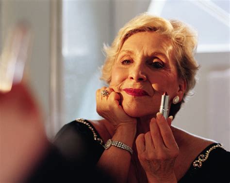How To Apply Makeup For A 60 Year Old Makeup Tips For Older Women Makeup For Older Women How