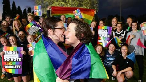 same sex marriage plebiscite geelong yes campaigners rally ahead of ballot geelong advertiser