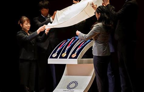 Jun 26, 2021 · roger federer decidirá después de wimbledon si participará en los juegos olímpicos 2020 el tenista recalcó que su presencia en tokio, japón, dependerá de los resultados que obtenga en el. Juegos Olímpicos Tokio 2020: Así lucirán las medallas que ...