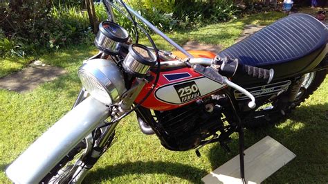 Enduro motorcycles have been around for more than 100 years. YAMAHA ENDURO 250 | Yamaha, Motorcycle, Ebay